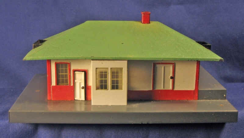258-GreyRedWhiteVersion-do.jpg (1131962 bytes)